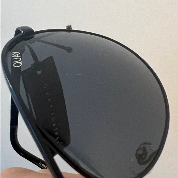 Womens Quay Vivienne Aviator Sunglasses- Black - Picture 7 of 12